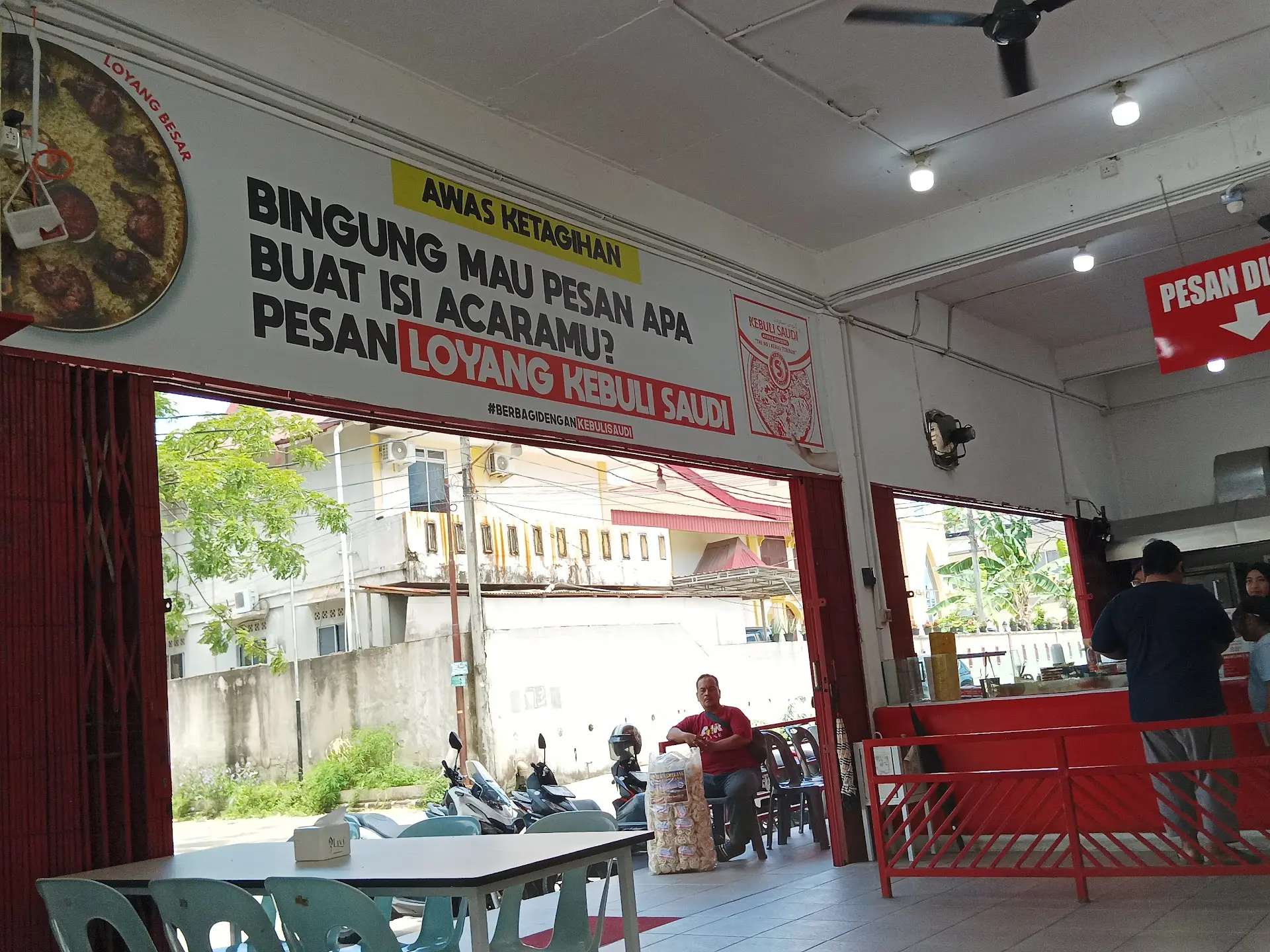 Rating Google 4.9 tapi tempatnya gak Chill? 🧐 Nasi rempah Lokal di Batam ini kok bisa Mantap banget 7