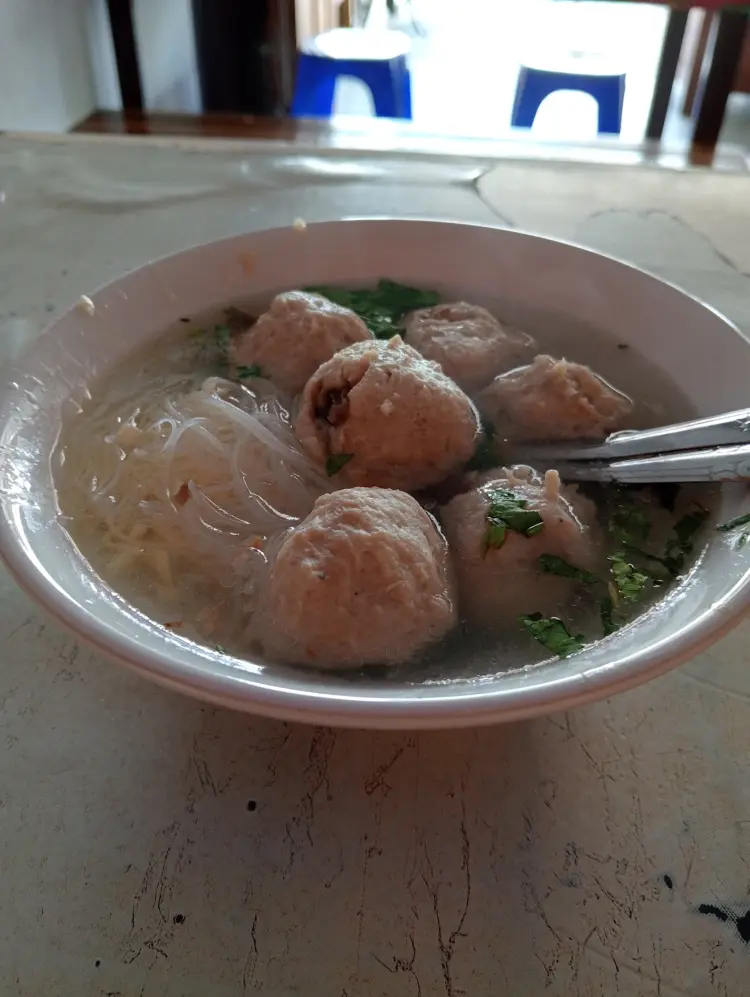 Bakso tetelan dan iga sapi Raksasa Somie 4
