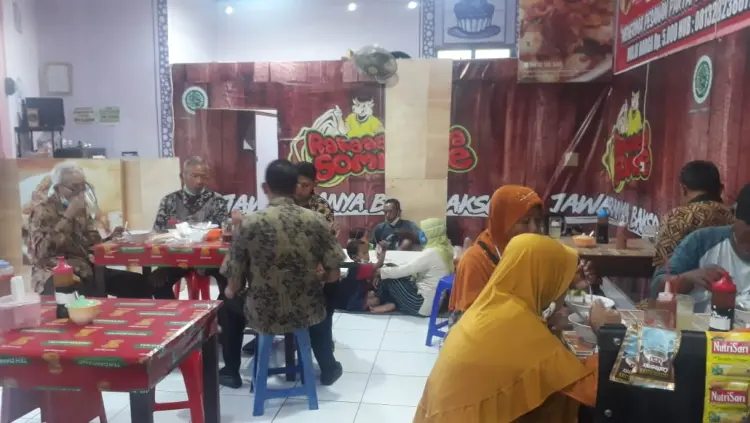 Bakso tetelan dan iga sapi Raksasa Somie 3