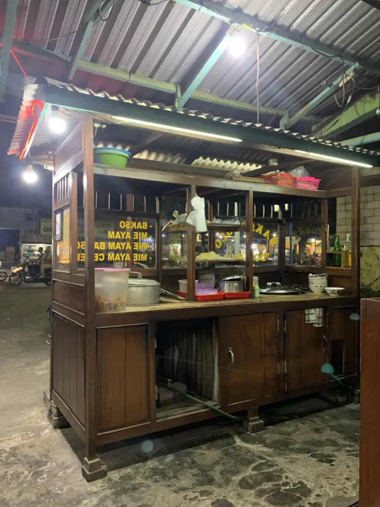 BAKSO DAN MIE AYAM SOLO "DOA IBU" 1