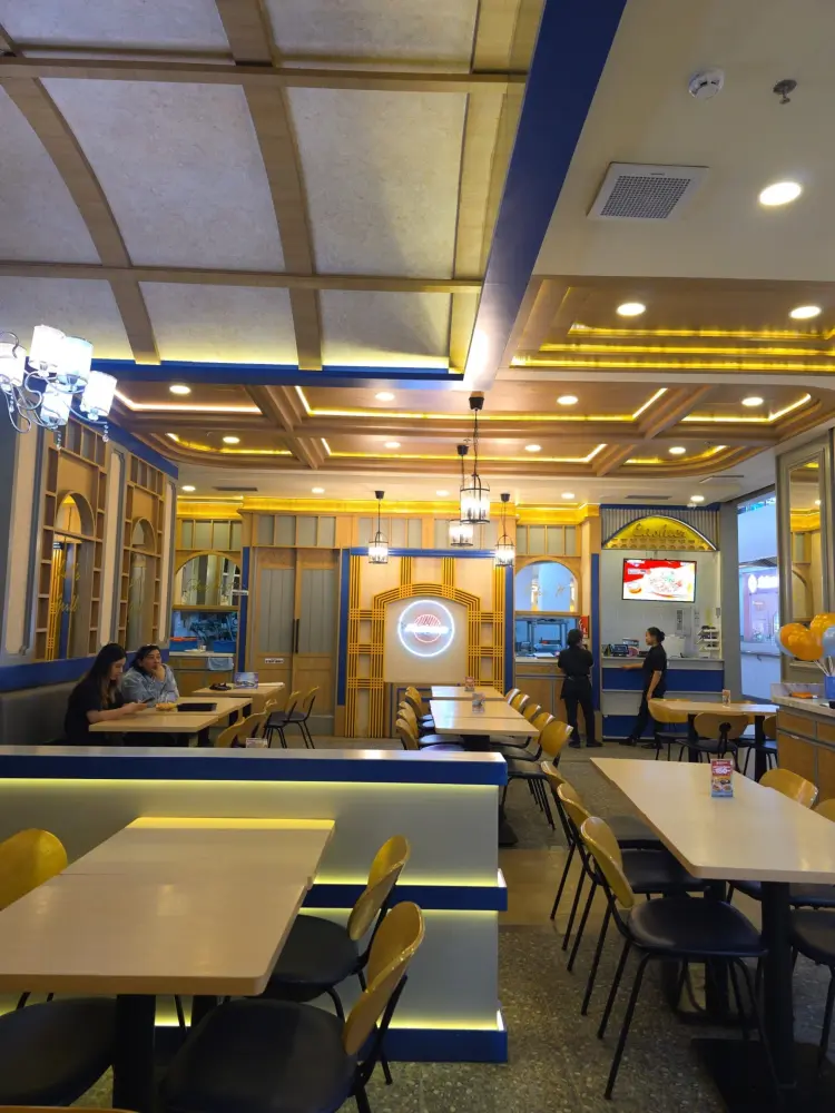 Platinum Resto & Cafe - Lampung City Mal 7