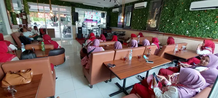 The Dhaharan Catering & Resto 10