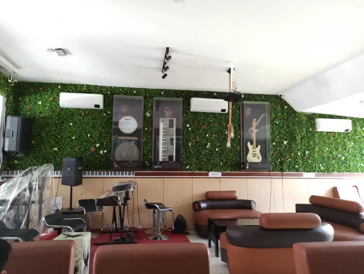 The Dhaharan Catering & Resto 9