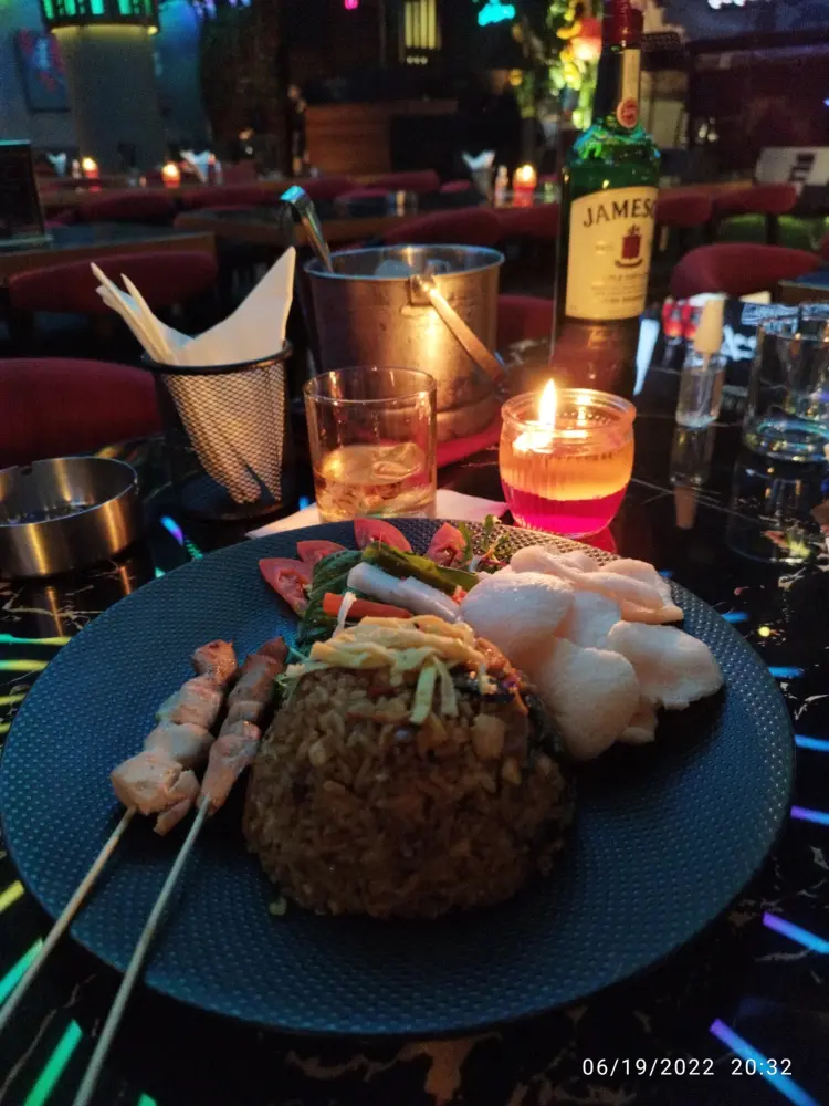 Barcode Ultra Lounge PIK 8