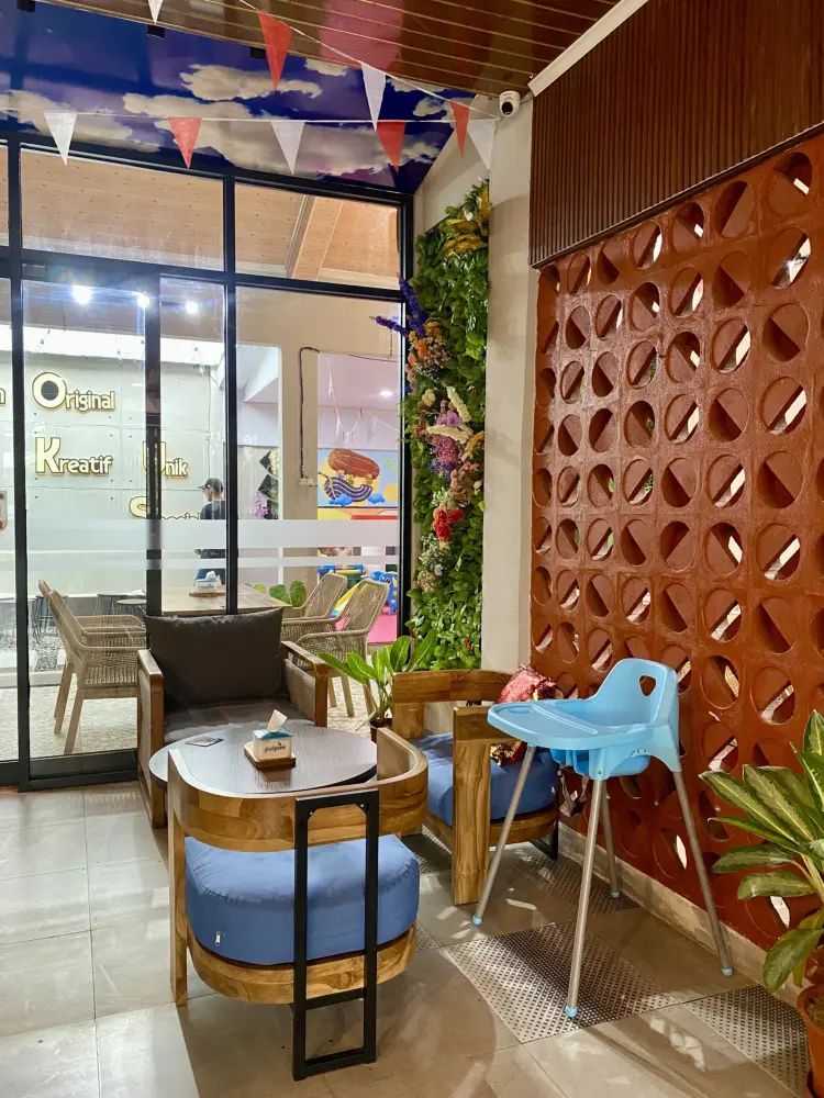 FOKUS COFFEE & EATERY 7