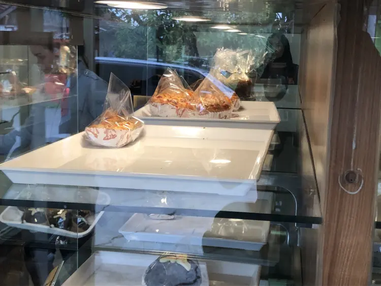 Ajeng bakery cabang dawar 10