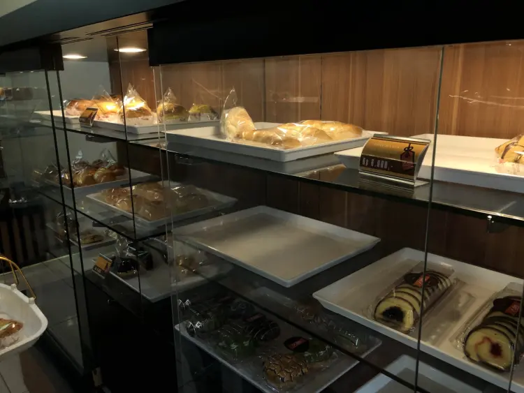 Ajeng bakery cabang dawar 7