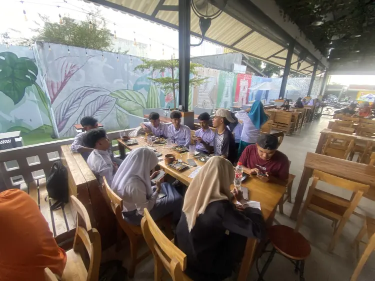 Mie Gacoan Medan Karya 10