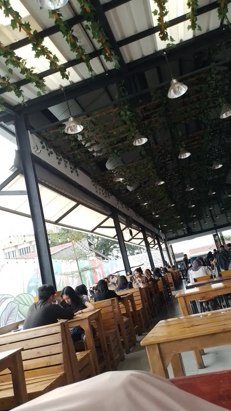 Mie Gacoan Medan Karya 7