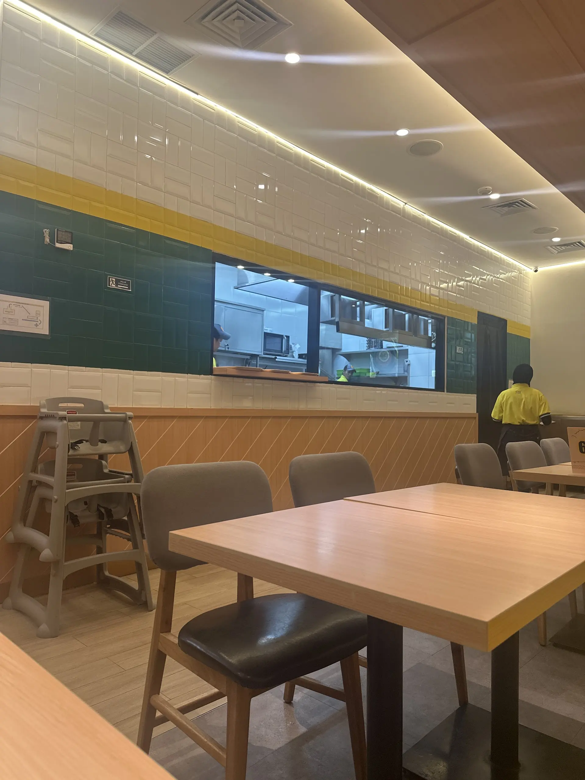 Gue umumkan, jiwa teppanyaki Surabaya ini bukan daging, melainkan... 5