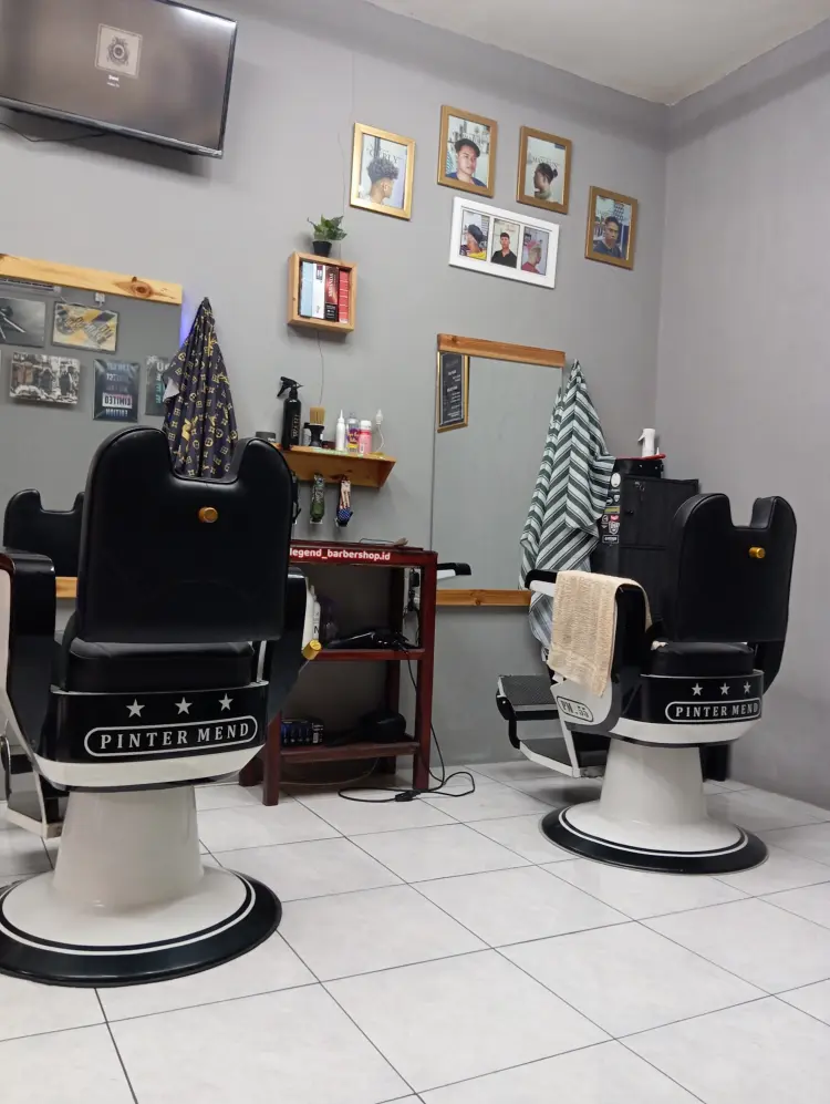 Legend Barbershop 1