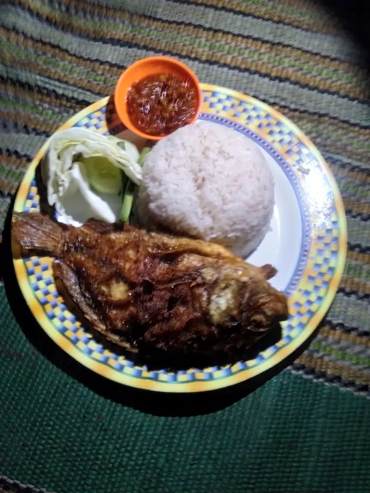 Depot Lesehan Dewi Kunthi 6