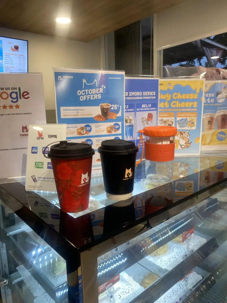 TOMORO COFFEE - KEPANJEN 10