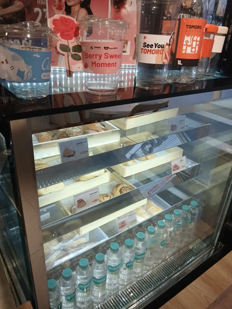 TOMORO COFFEE - KEPANJEN 5