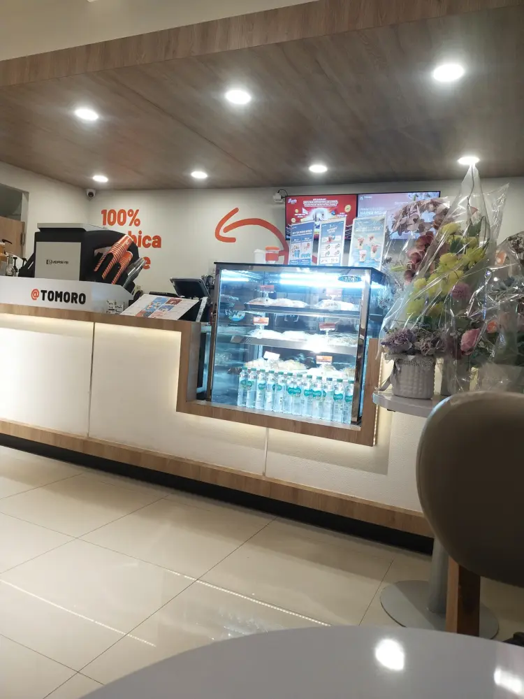 TOMORO COFFEE - KEPANJEN 2