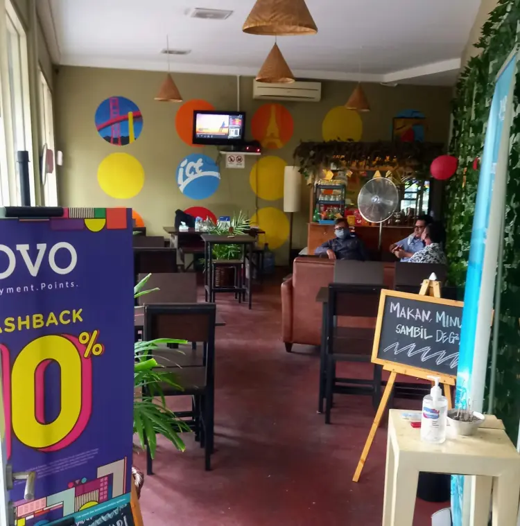 Kedai Kopi To' 9