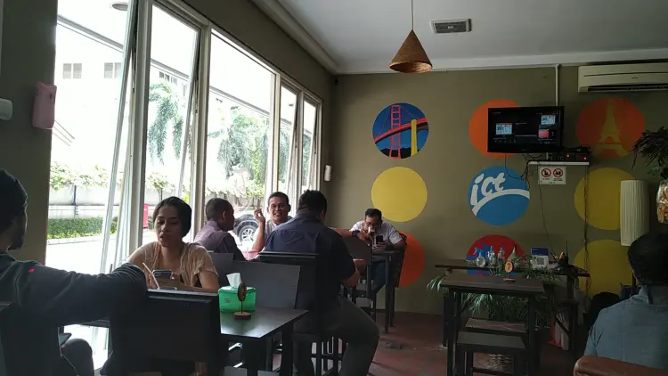 Kedai Kopi To' 8
