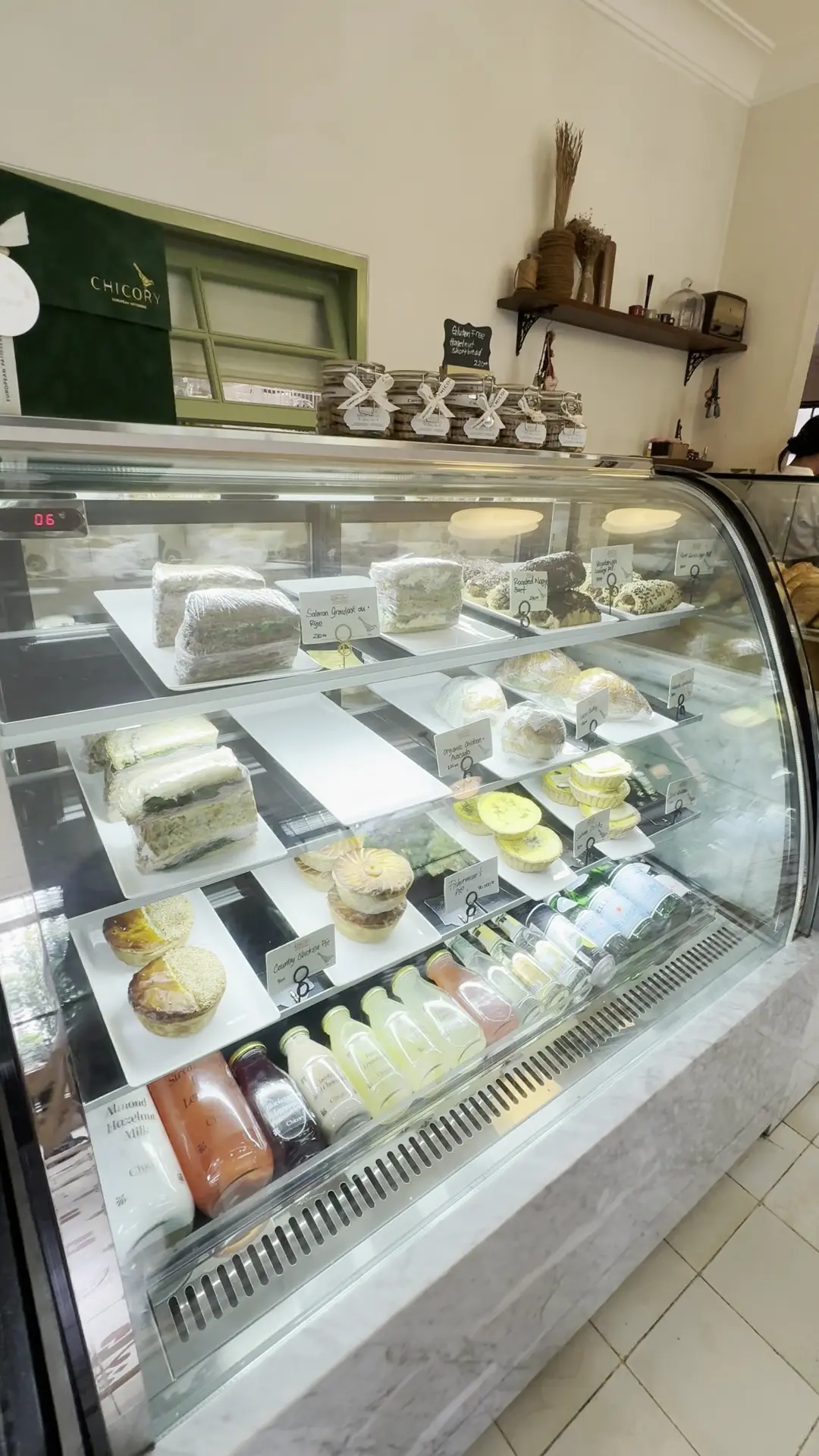 Jakarta's Best Croissant? Don't Rush! Here's What You Need to Know First. 3