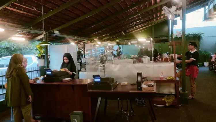 Bakso So'un dan Mie Ayam Mojopahit 6