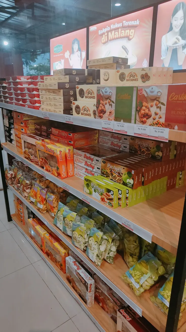 Lapis Kukus Tugu Malang 3