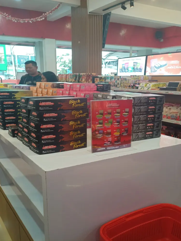 Lapis Kukus Tugu Malang 8