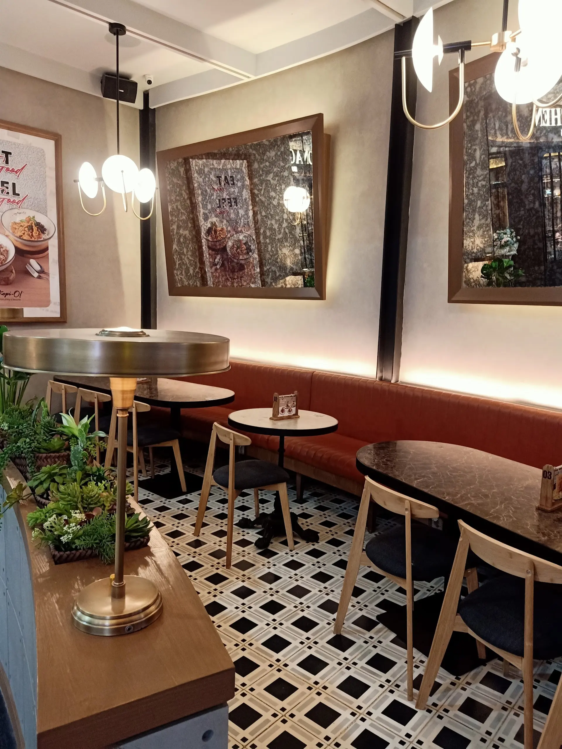 A 4.9-star Google spot, but the taste and service are a blind box? 2