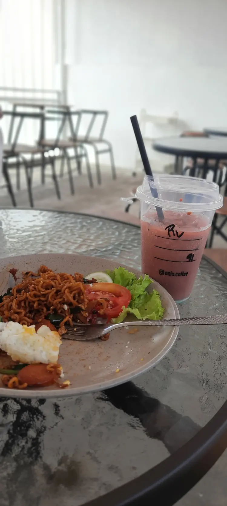 Onix Coffee and Space 8