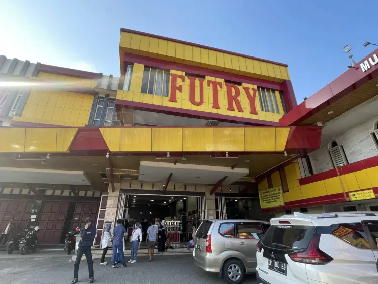 Futry Bakery & Cake Maros 1