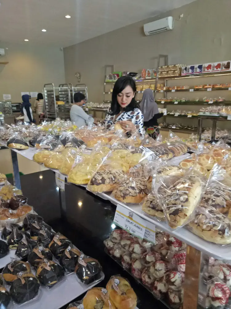 Queen Bakery Purbalingga 6