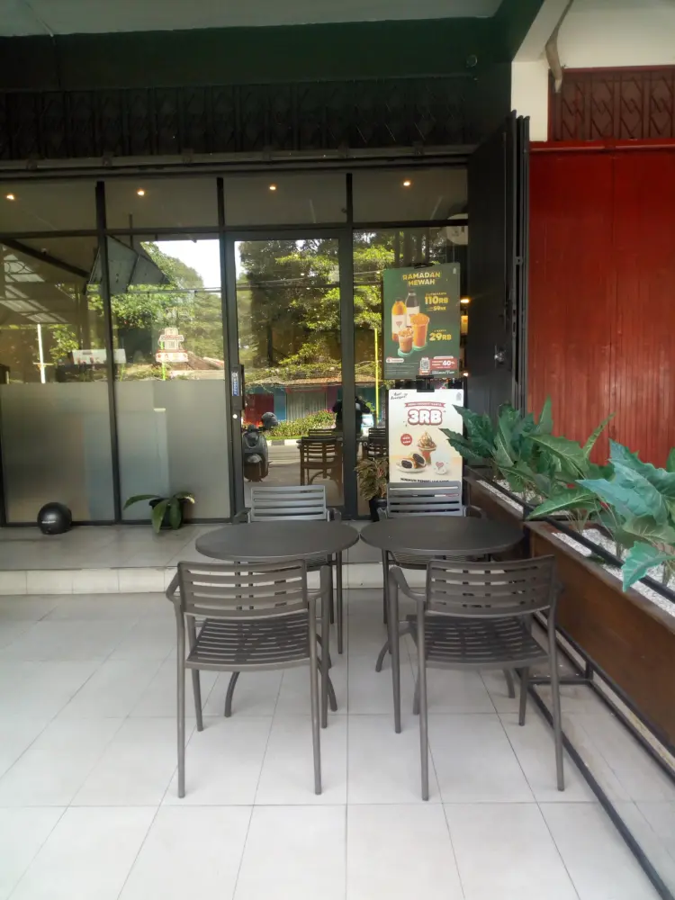 Kopi Kenangan - Ruko Kartini Salatiga 7