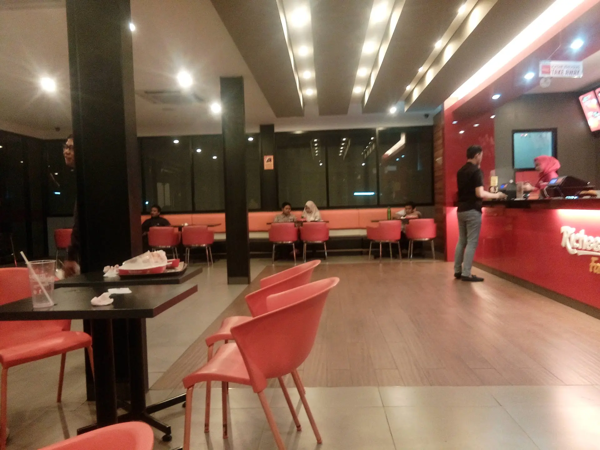 谷歌4.6星的Richeese，别在深夜挑战它的人性 1