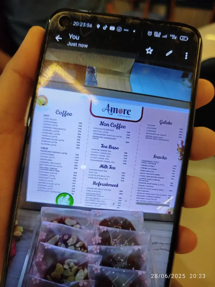 Amore Coffee & Gelato 6