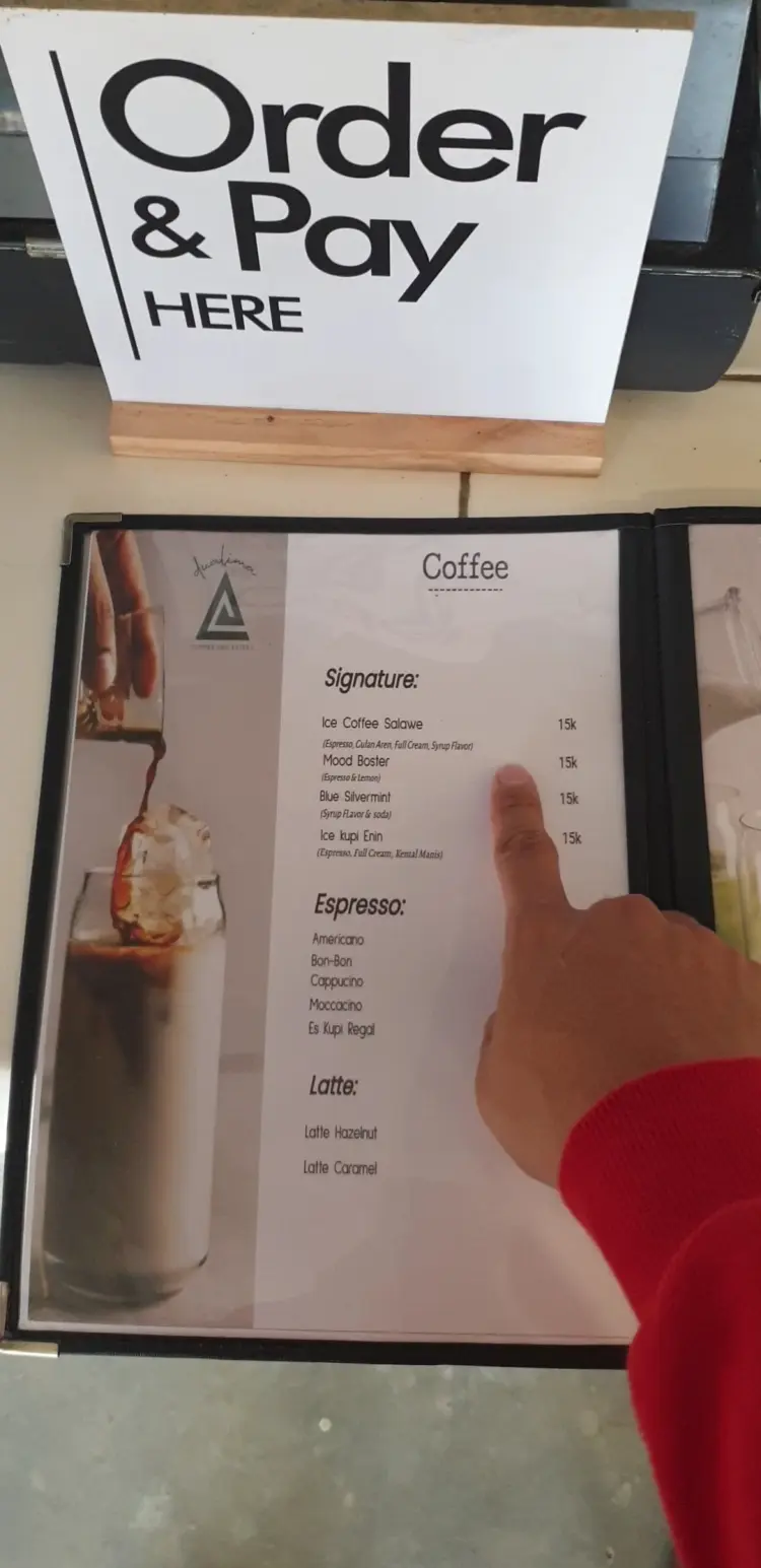 Dualima Coffee and Eatery 4