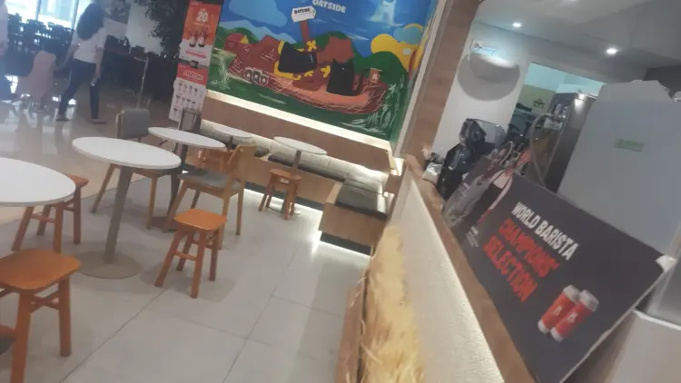 TOMORO COFFEE - Gandaria City 7