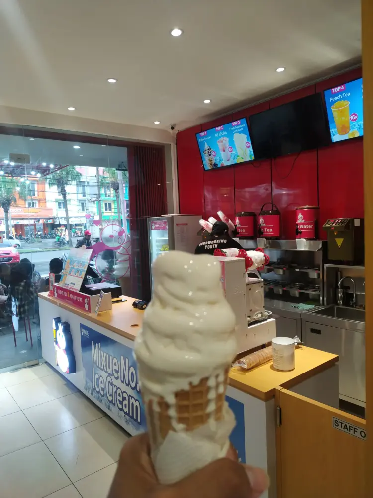 MIXUE HARAPAN INDAH 6