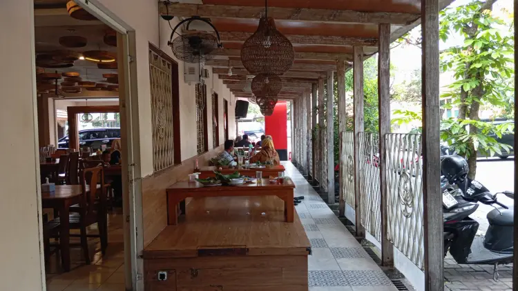 Ayam Goreng KARTINI 2