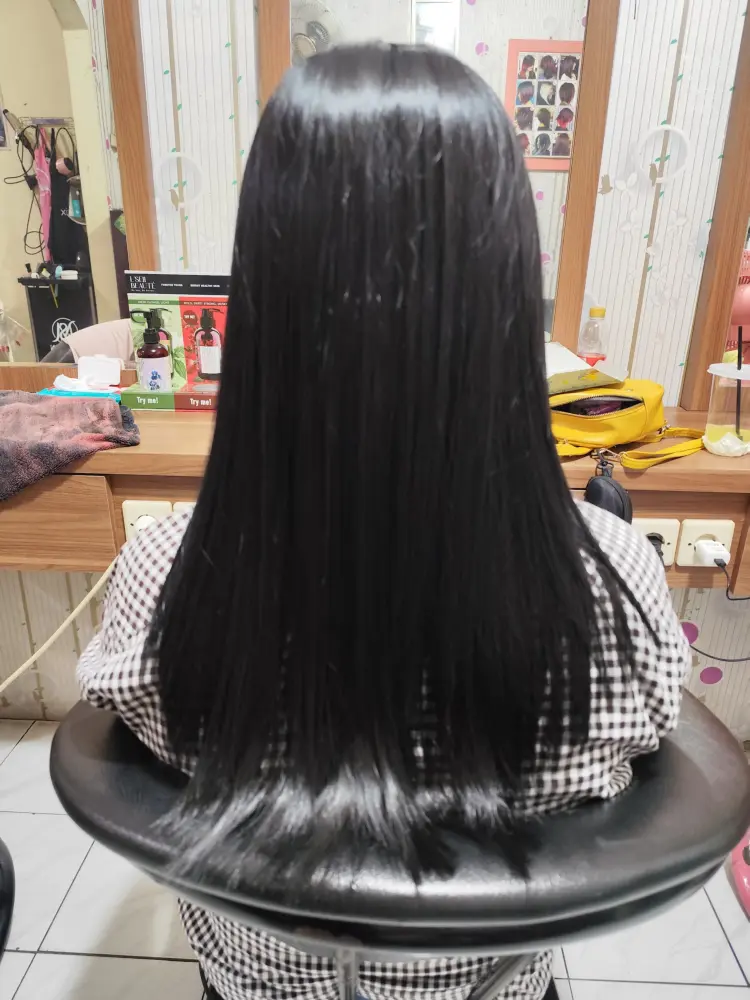 Eva Salon & Make Up 1