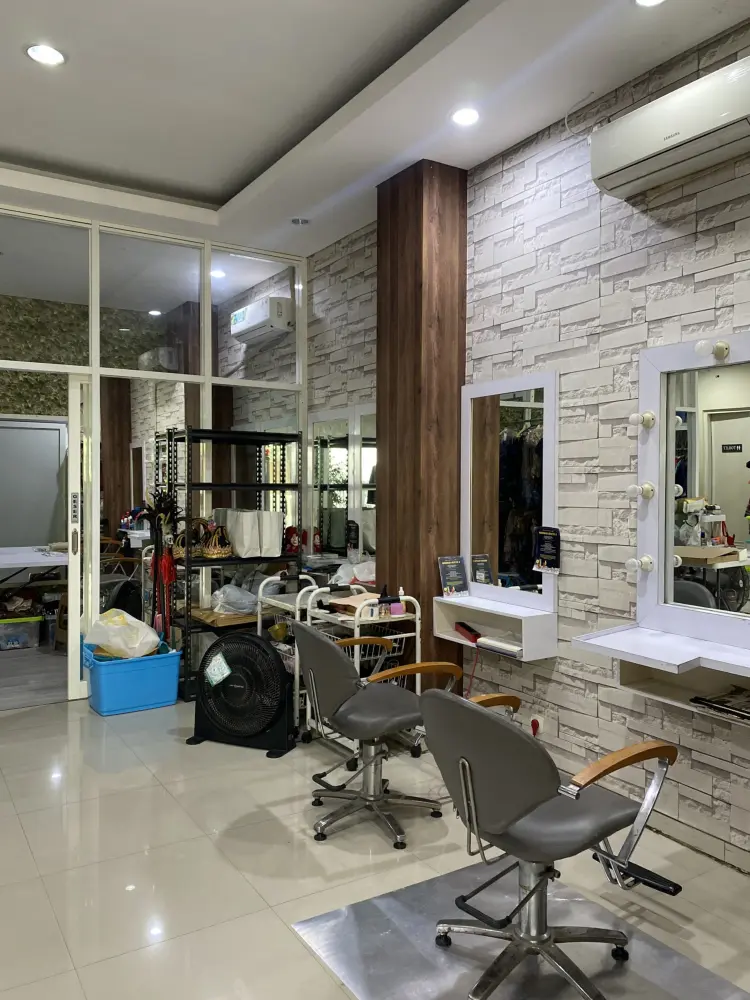 IVE Salon 1