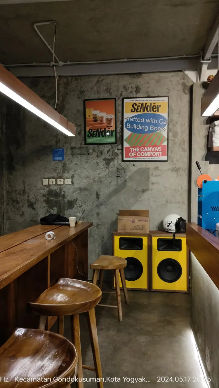 Sender Coffee // Emma's Personal Space 8