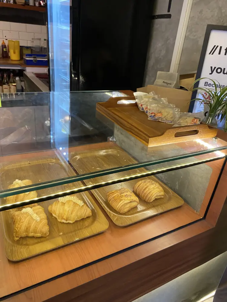 Sender Coffee // Emma's Personal Space 9