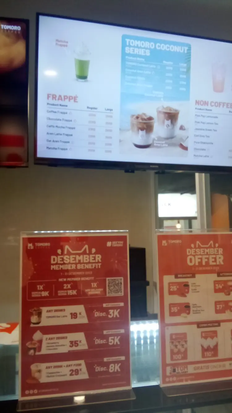 TOMORO COFFEE - Universitas Tarumanegara 8