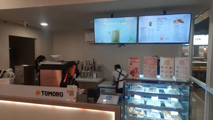 TOMORO COFFEE - Universitas Tarumanegara 3