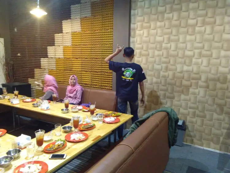 Coffee & Resto Abadi 4