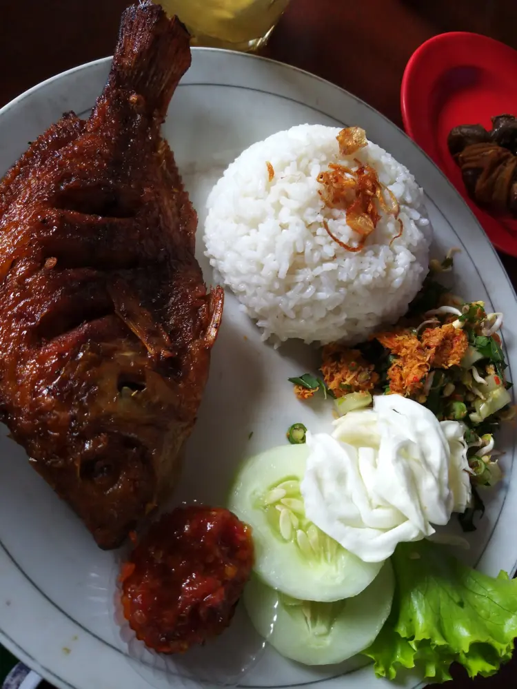 Warung Makan Putra Dhenok 10