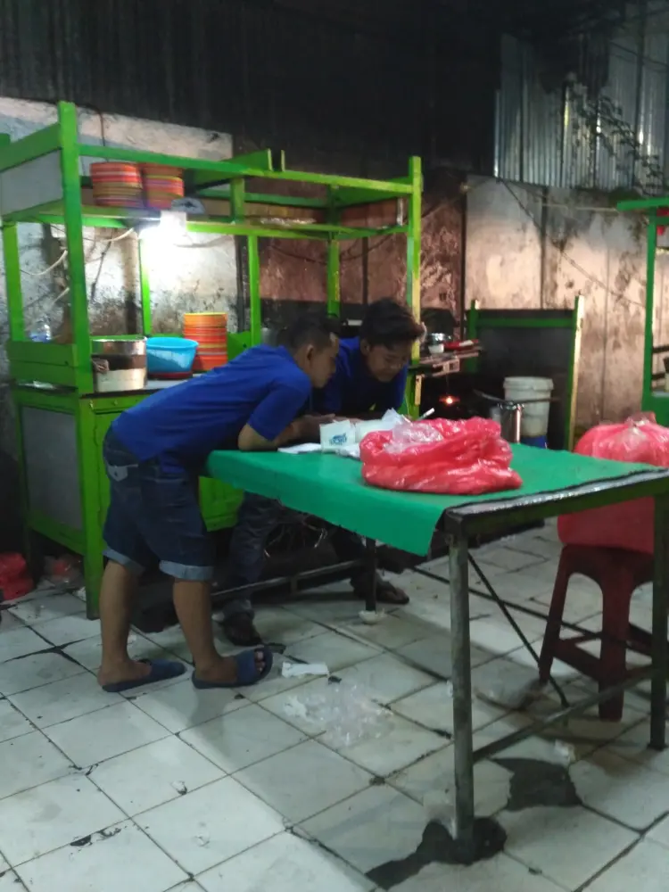 Tahu Telor Pak Jayen Pusat 10