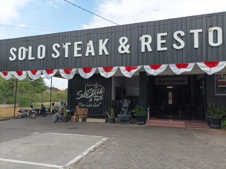 Solo Steak & Resto Jaten " 4 " 1