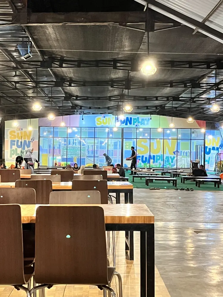 Solo Steak & Resto Jaten " 4 " 3