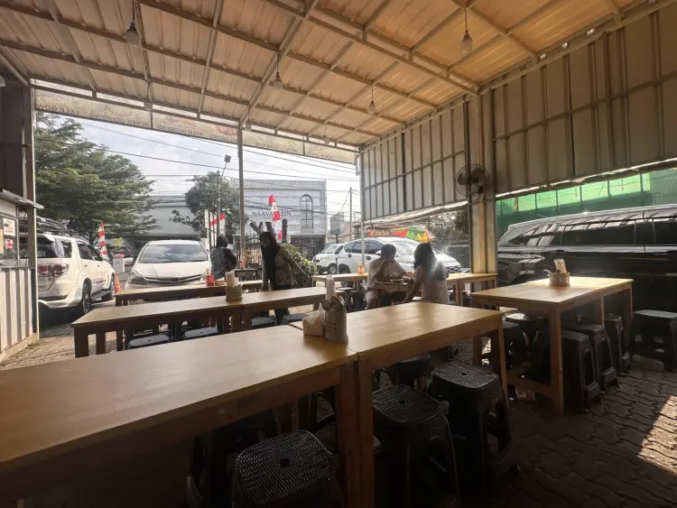 Ayam Bebek Kari Pedas Darmawangsa 10