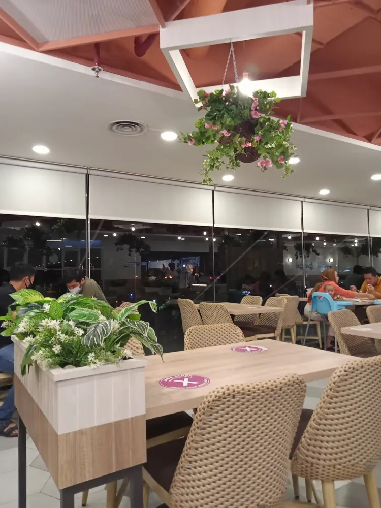 Solaria - Plaza Renon Bali 4