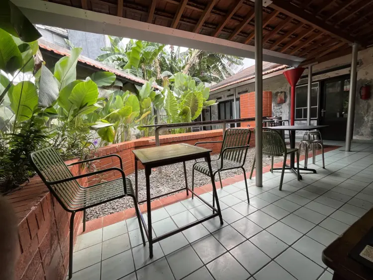 Blue Doors Menteng 6